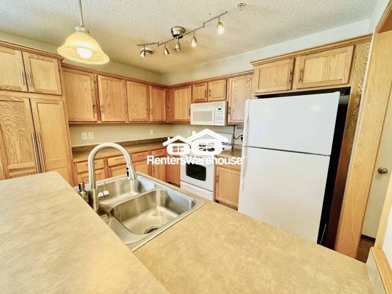 6205 32nd Ave N - Photo 2 of 17