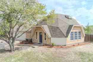 828 Stacie St - Photo 1 of 1
