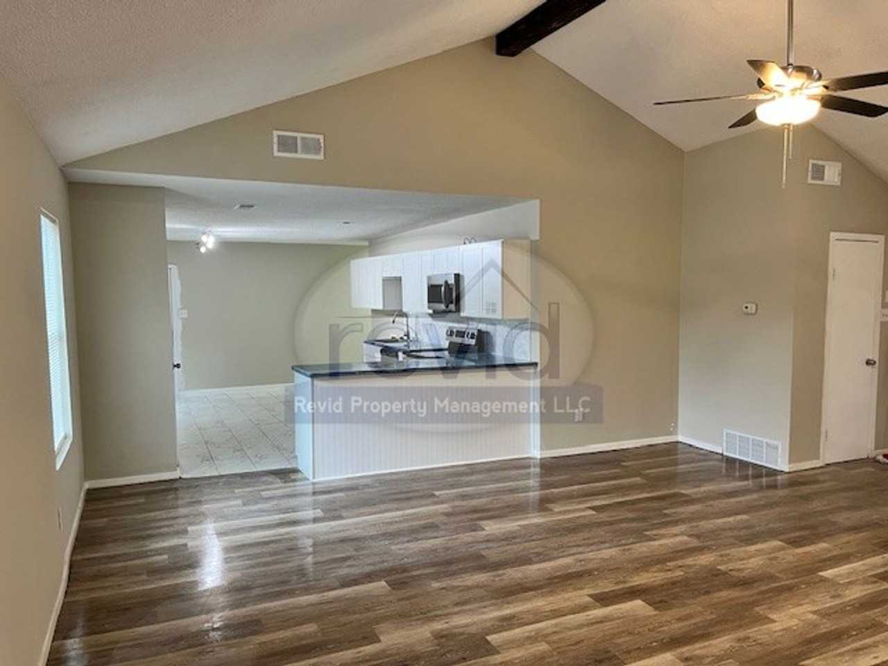 4757 Northfield Cir - Photo 3 of 14