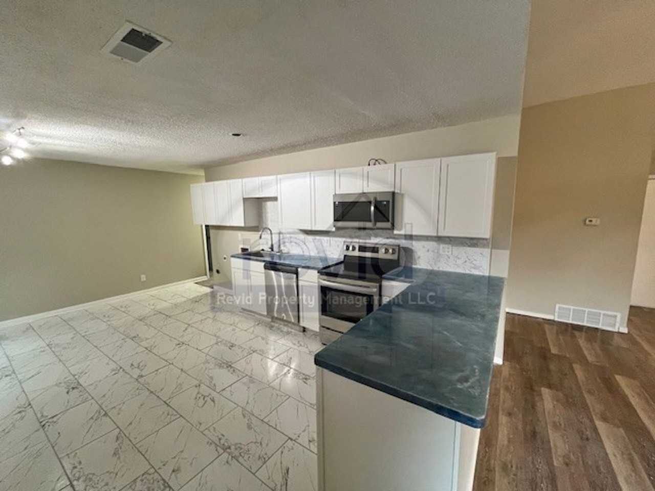 4757 Northfield Cir - Photo 5 of 14