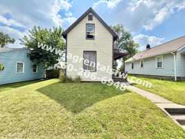 featured image of 2828 Raymond St