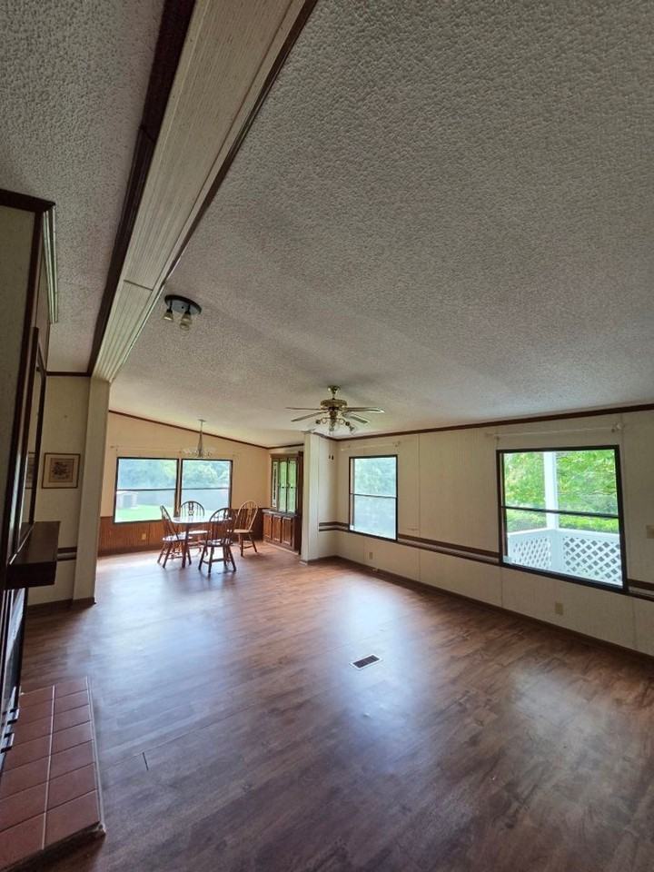 83 Sandlin Rd - Photo 6 of 20