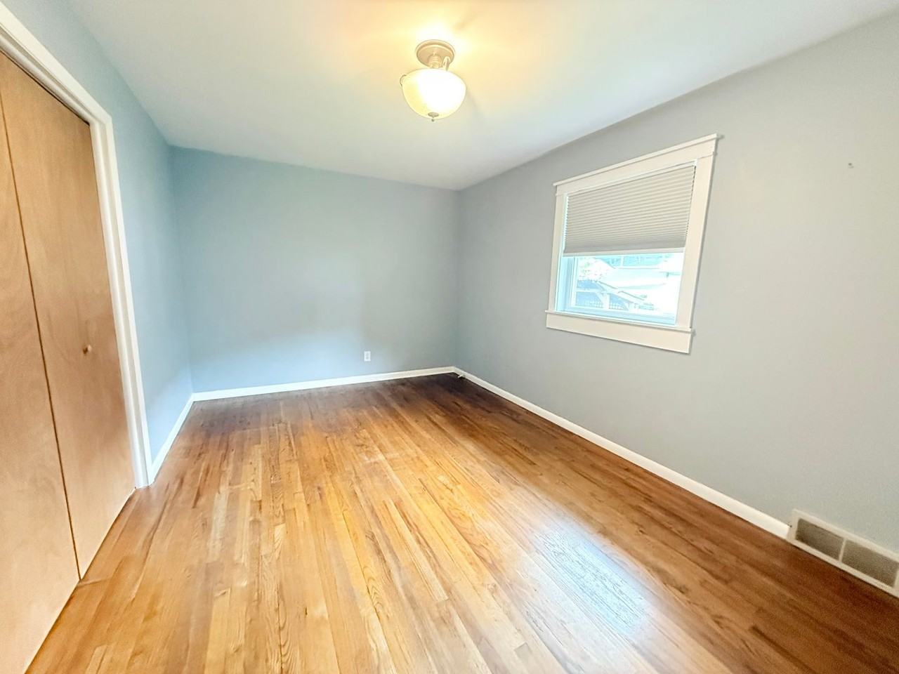 1612 N Roosevelt Ave - Photo 7 of 13