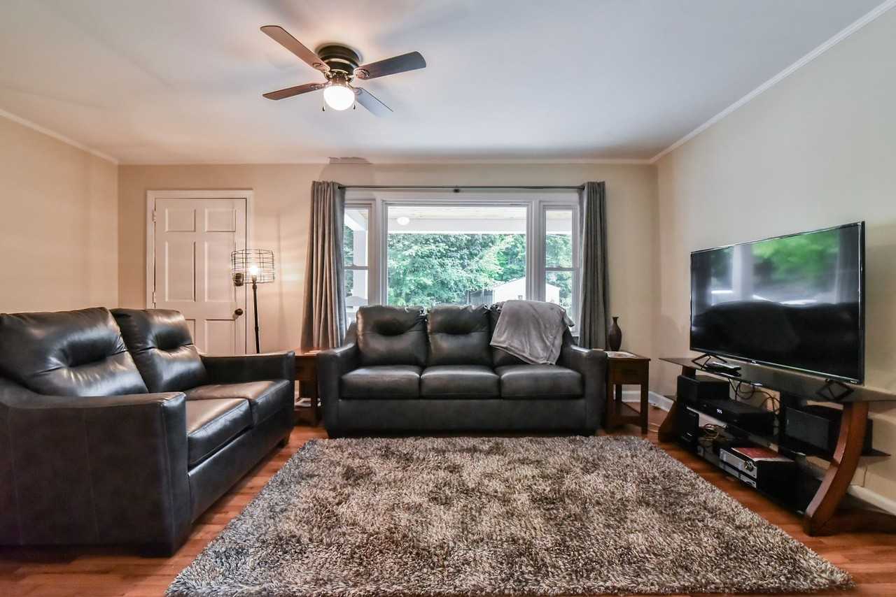 5 E Keesler Ave - Photo 2 of 6