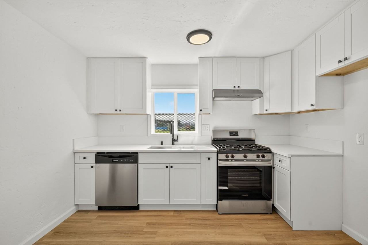 1023 W Congress St - Photo 6 of 24