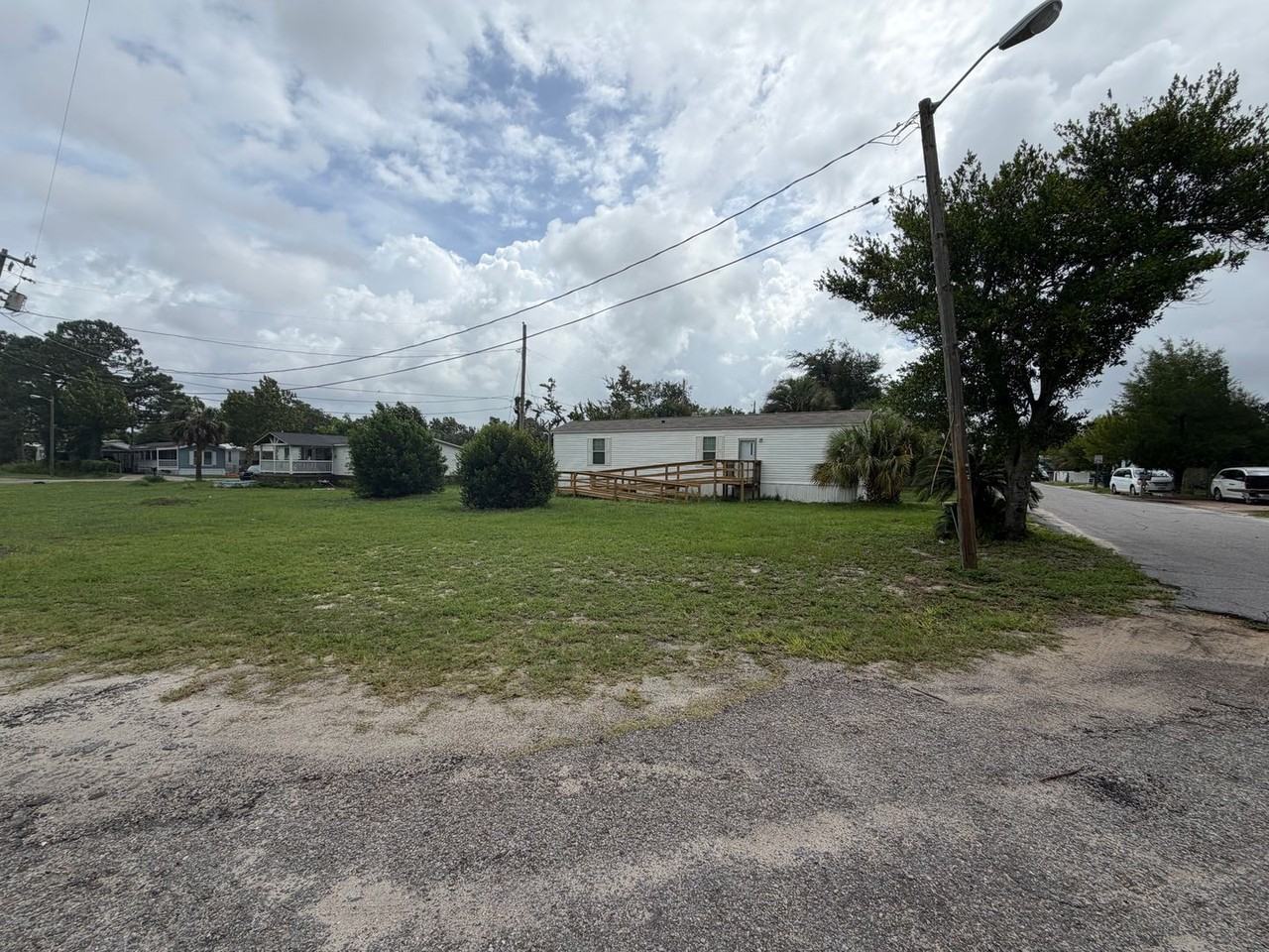 2148 W 28th Ct - Photo 2 of 13