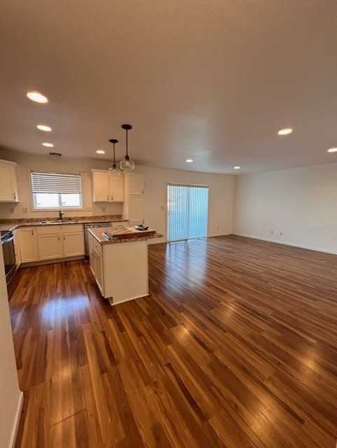 1625 10th Ave E #1