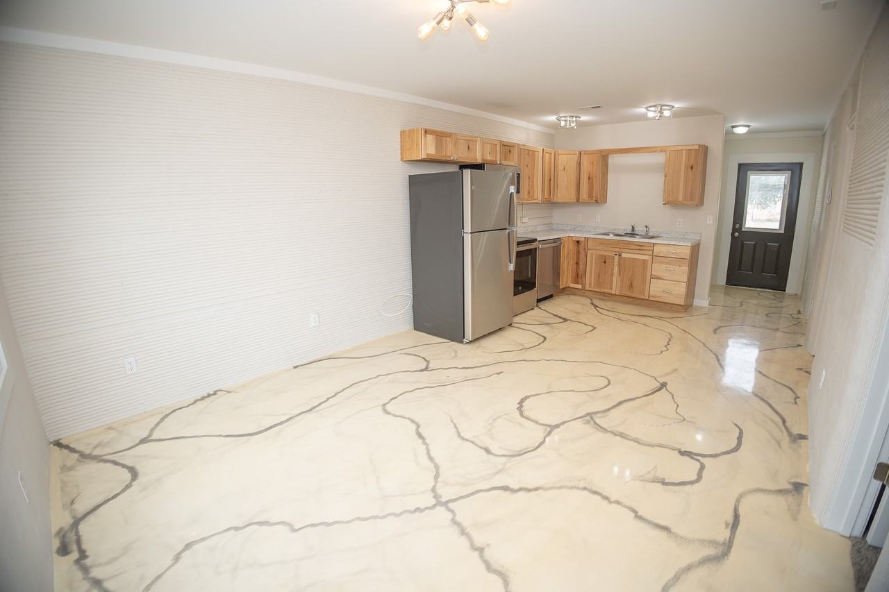120 Jefferson Rd #A - Photo 3 of 18