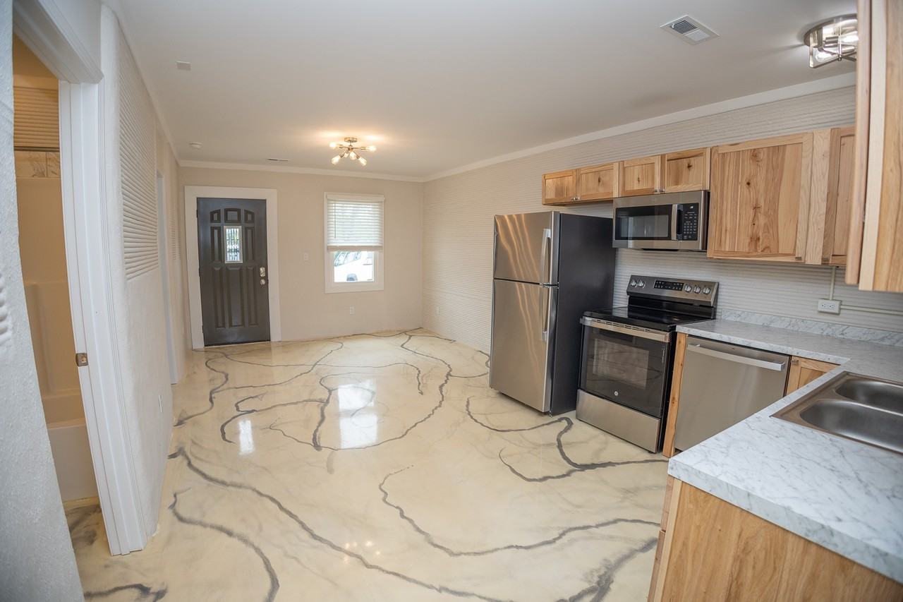 120 Jefferson Rd #A - Photo 4 of 18