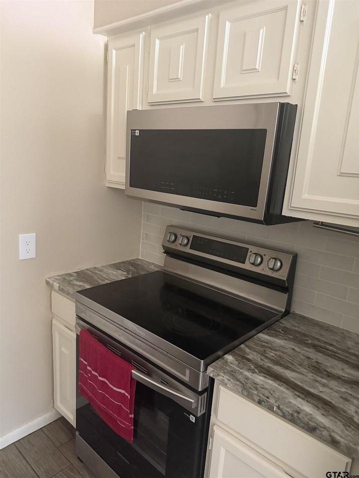 1728 Susan Dr - Photo 5 of 14