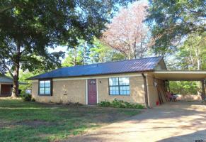 featured image of 10556 Twin Oaks Dr