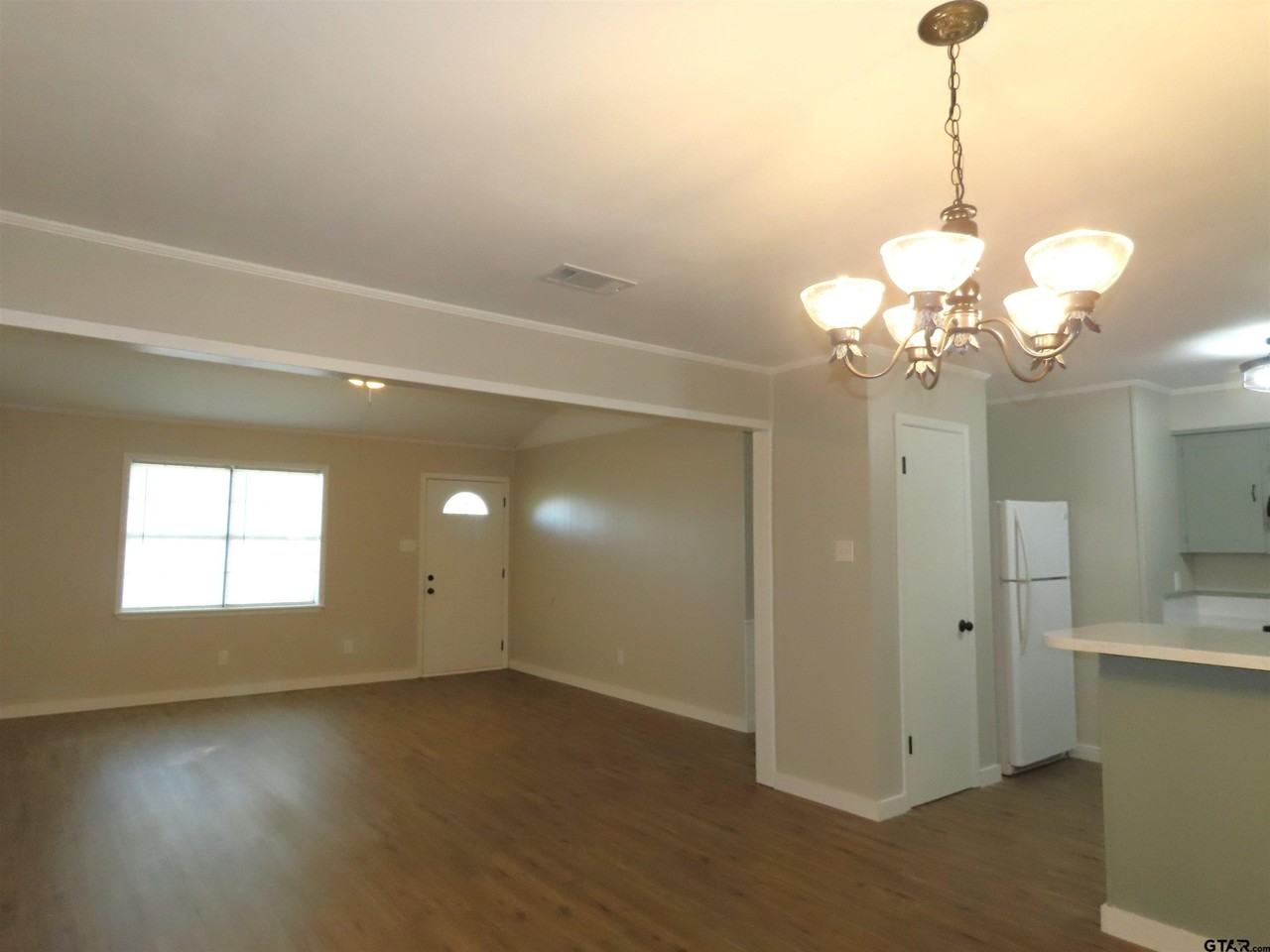 10556 Twin Oaks Dr - Photo 7 of 28