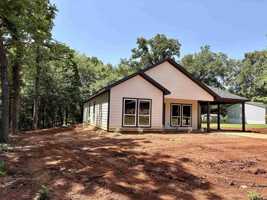 featured image of 682 El Paso Dr