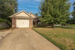featured image of 3009 Santa Elena Dr