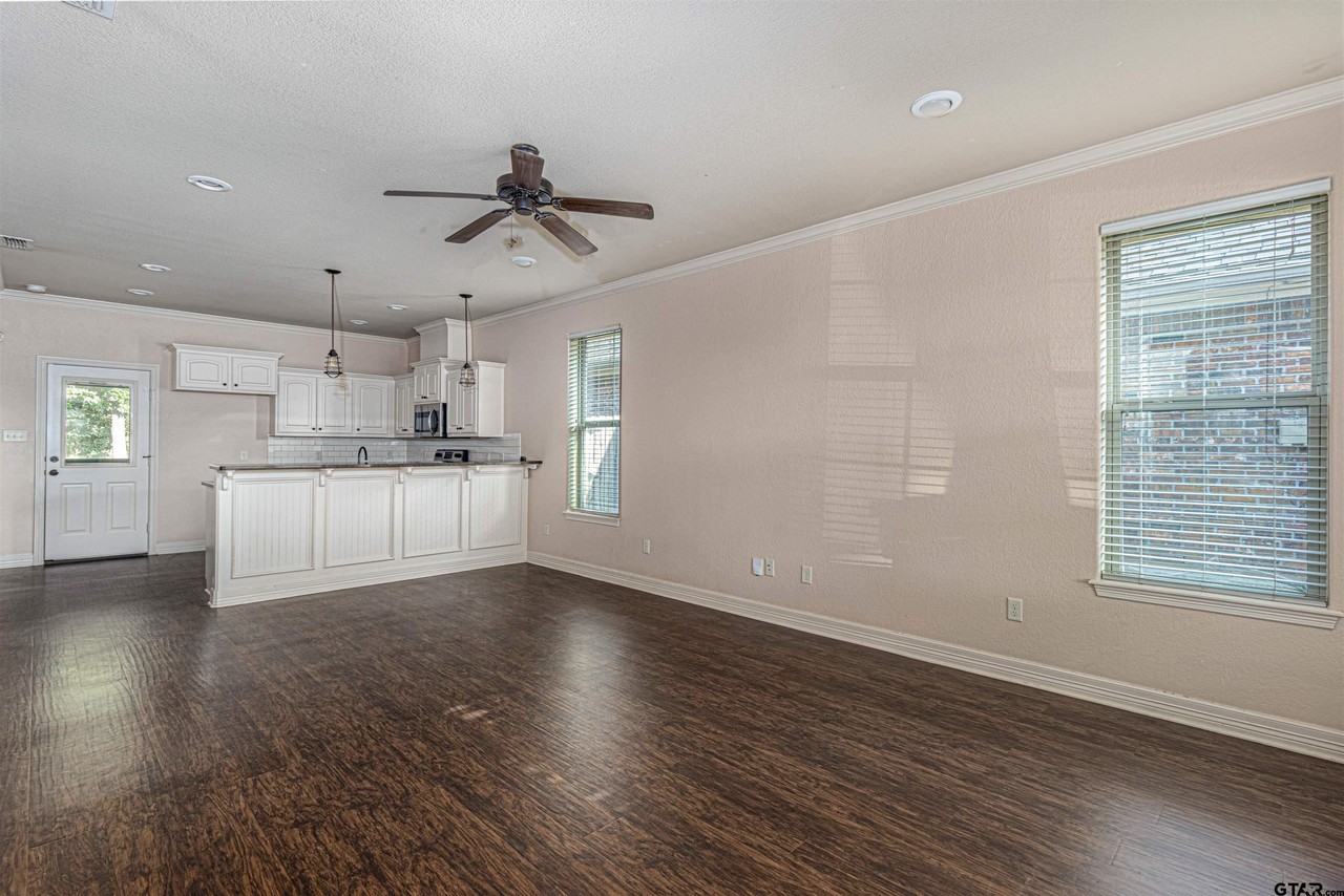 3009 Santa Elena Dr - Photo 2 of 19
