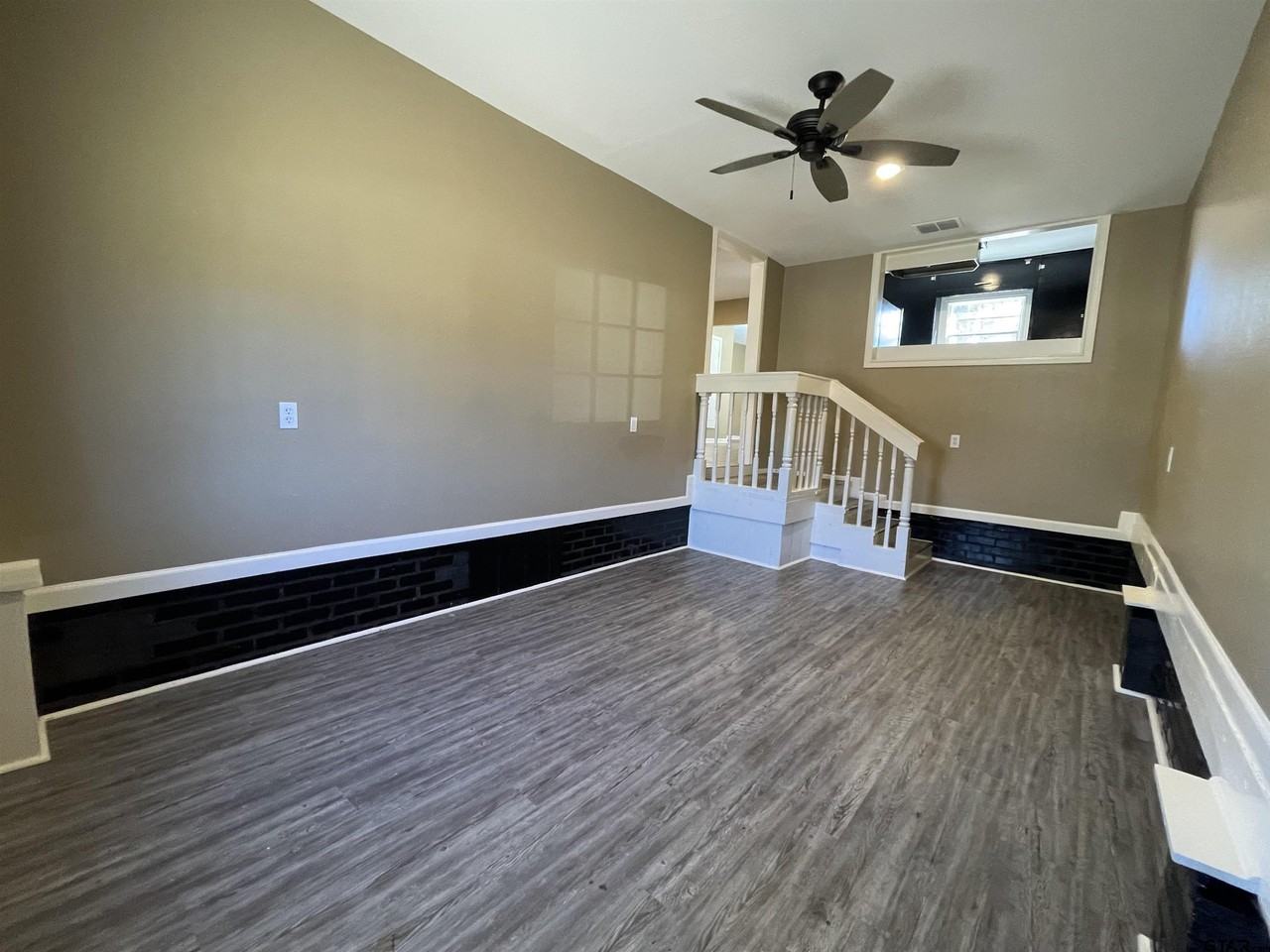 1319 E Dawson St - Photo 7 of 24