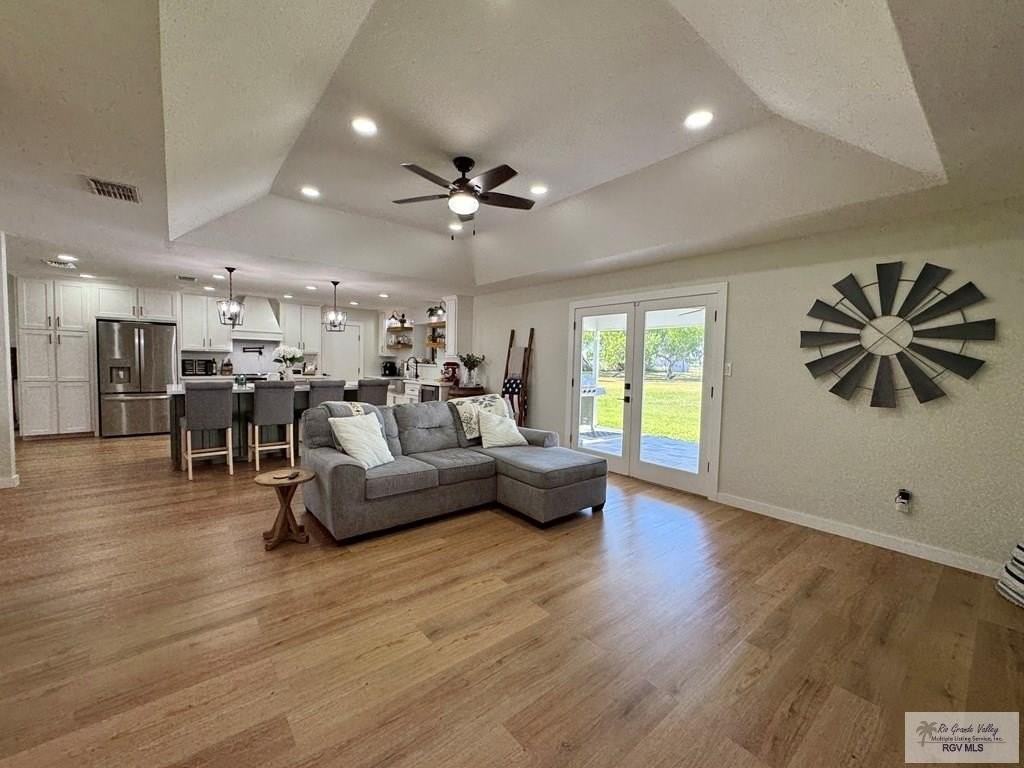 35059 Anaqua Dr - Photo 3 of 22