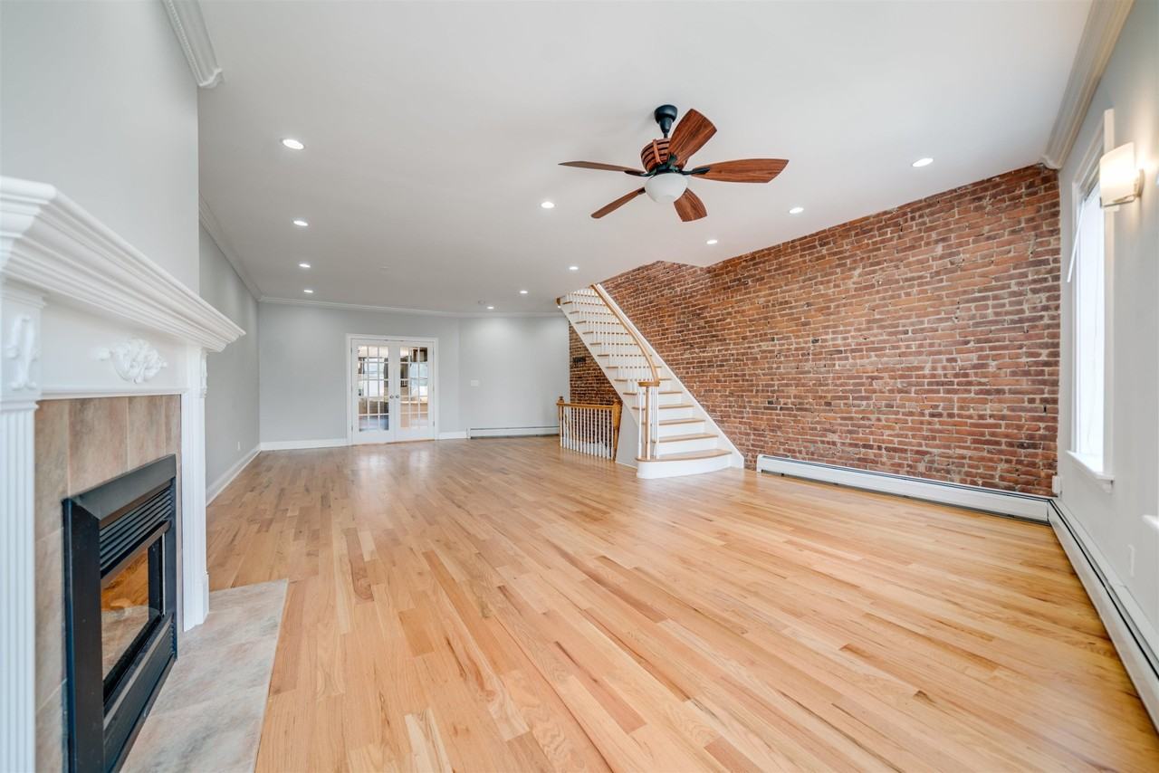 369 3rd St #3 - Photo 5 of 28