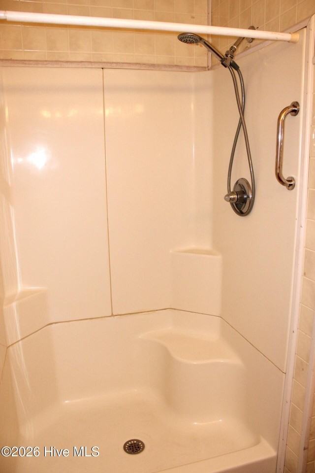 104 Bayer Ct - Photo 5 of 20