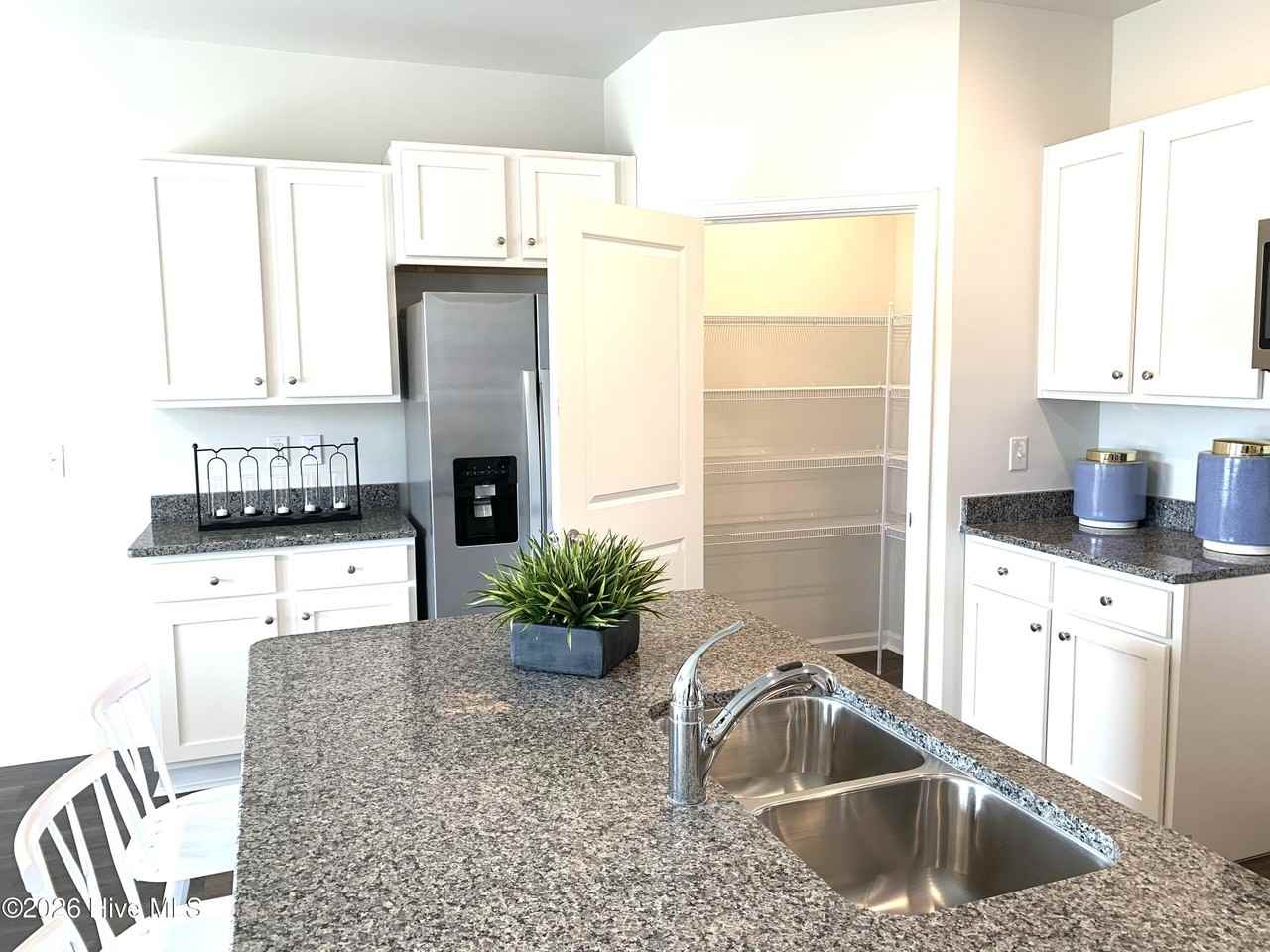 608 Airlie Vista Ln - Photo 7 of 21