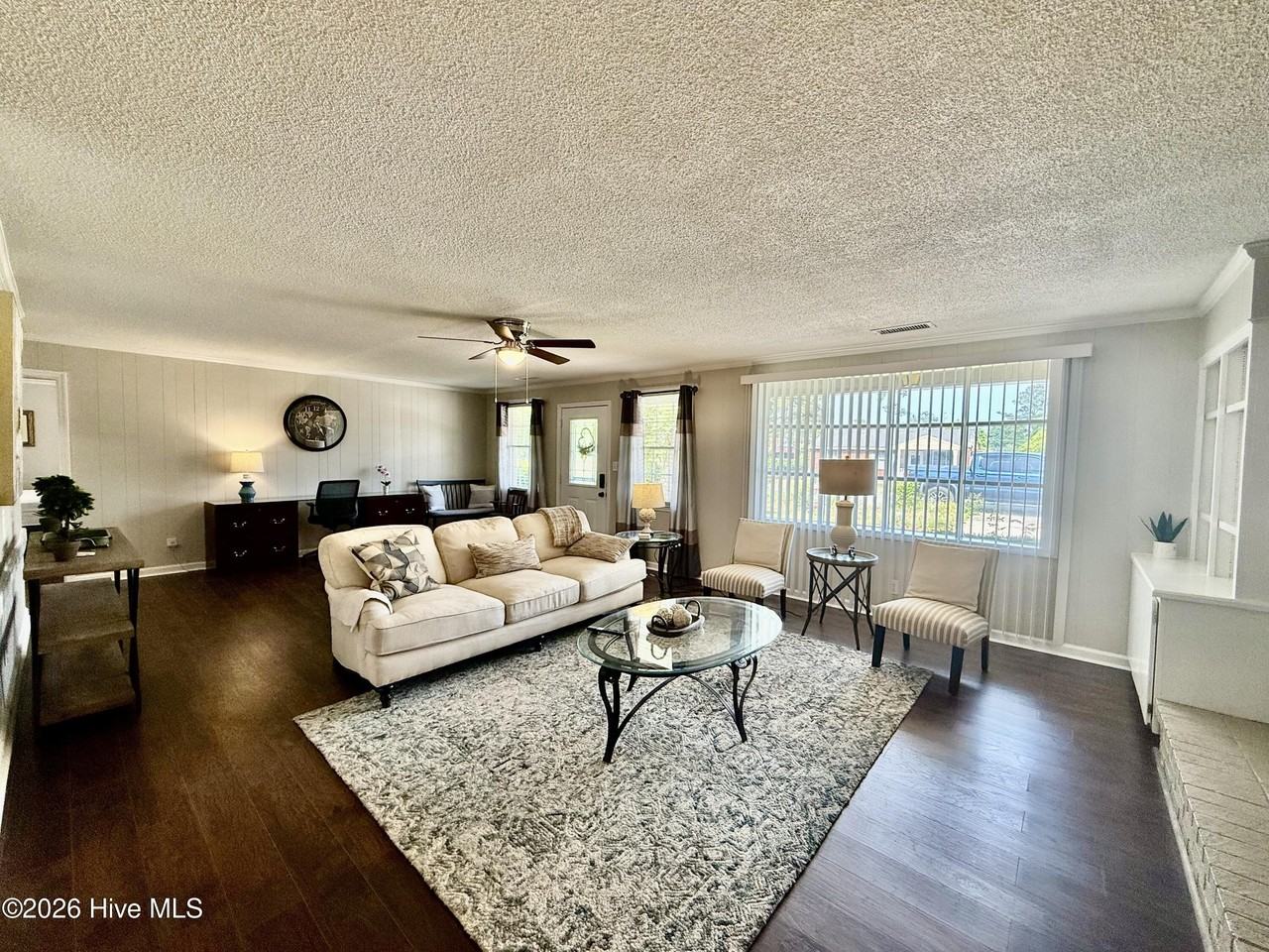 2514 Elderberry Dr - Photo 3 of 22