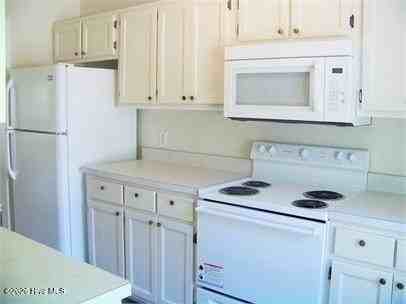 108 Christopher Ct - Photo 4 of 11