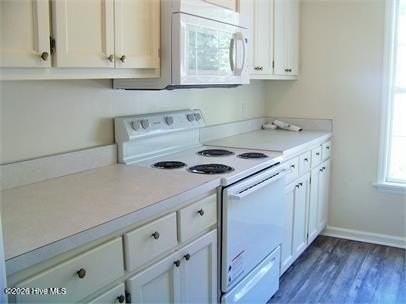 108 Christopher Ct - Photo 5 of 11