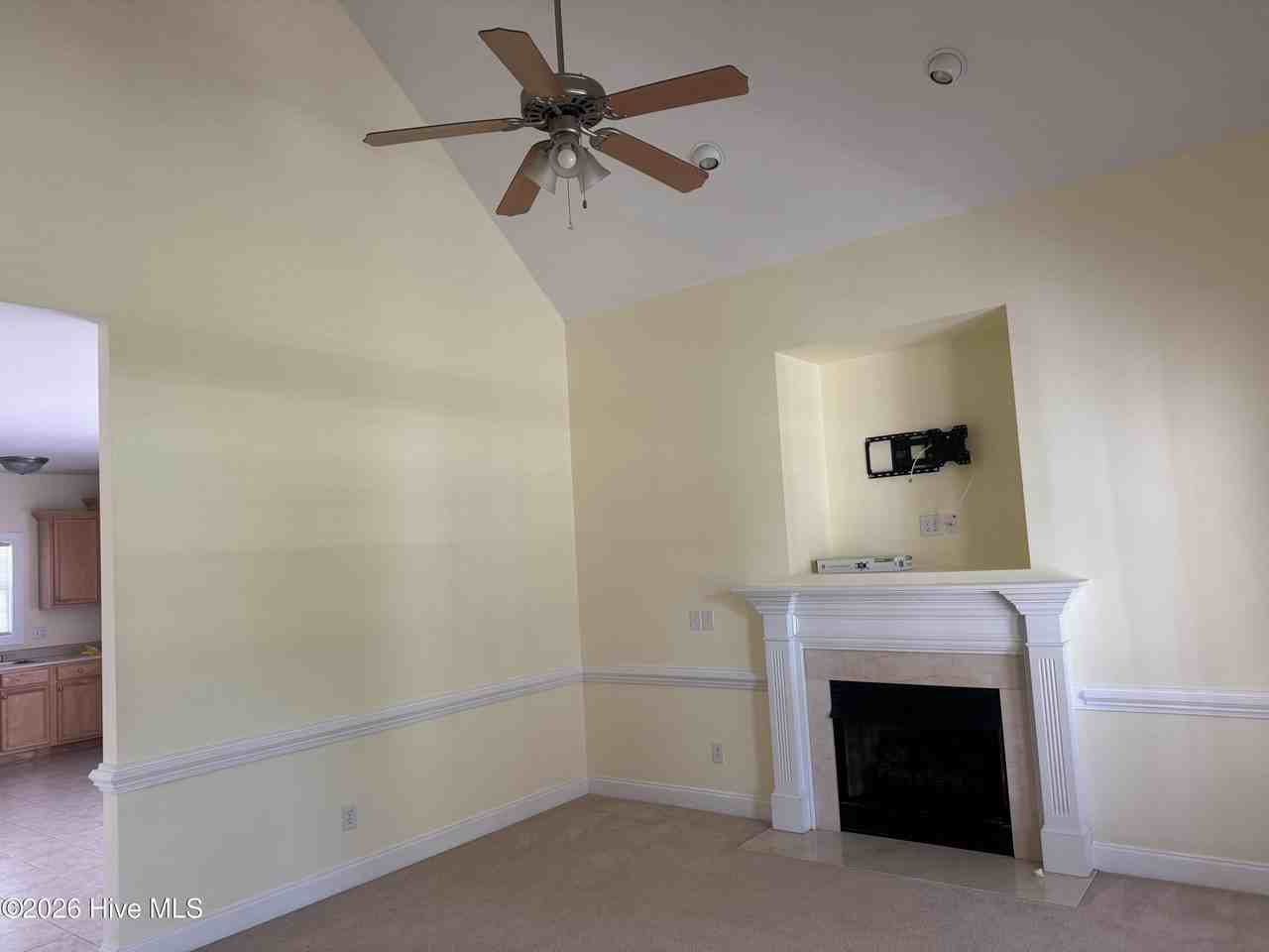 210 Chadwick Shores Dr - Photo 2 of 16