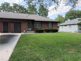 1005 Nw Mock Ave - Photo 1 of 1