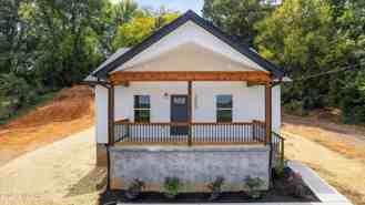 3900 Lilac Ave - Photo 1 of 1