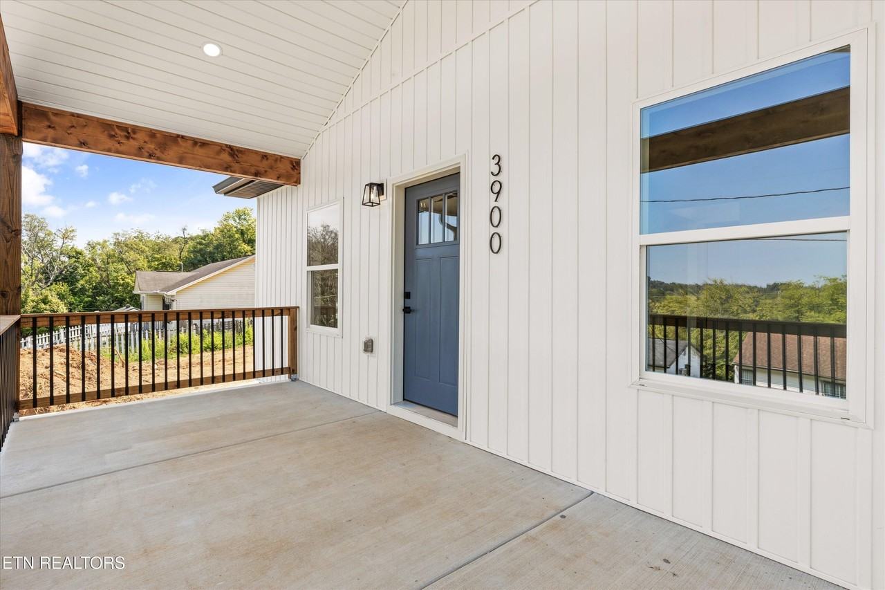3900 Lilac Ave - Photo 3 of 41