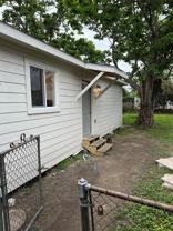 820 Bennington St #B - Photo 1 of 1