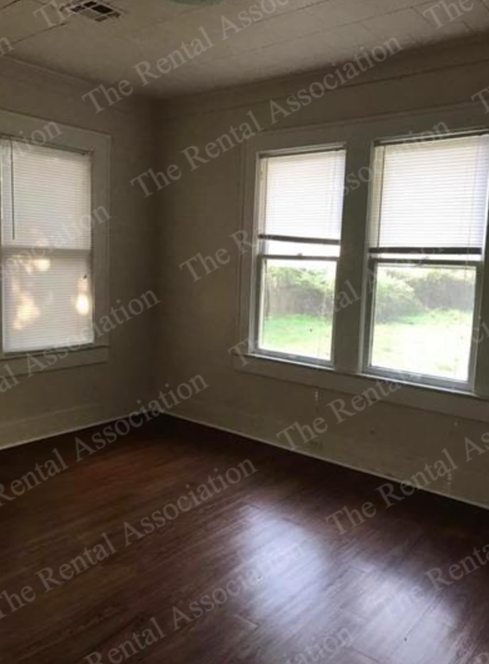 1505 Trenton St #1 - Photo 4 of 7