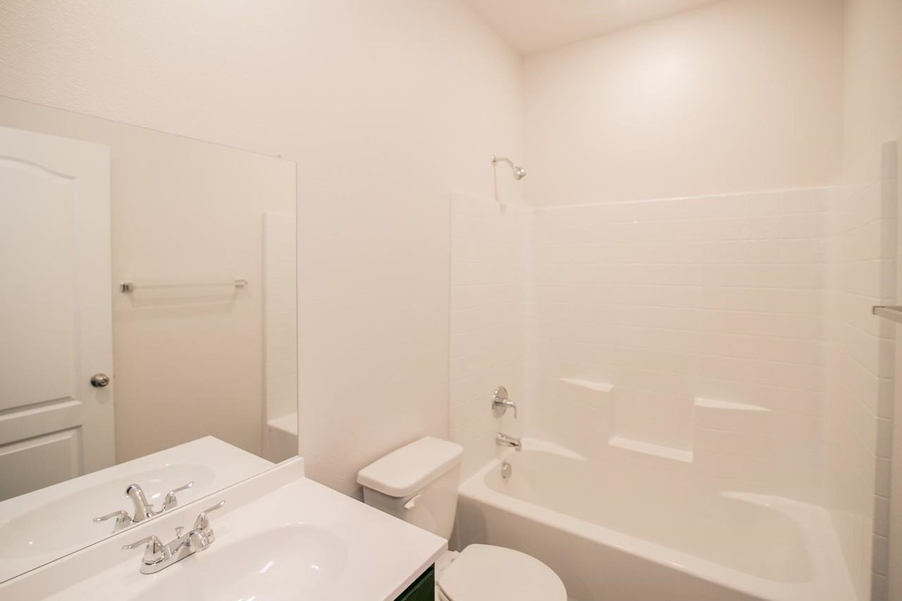 1123 Mission Creek Dr - Photo 7 of 26