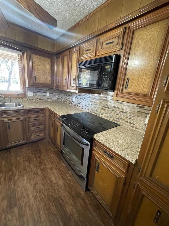5316 73rd St - Photo 6 of 29