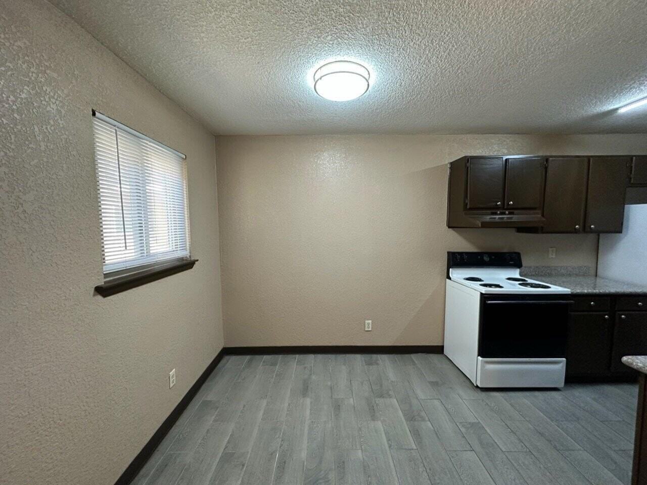 226 Cherry St #32 - Photo 4 of 11