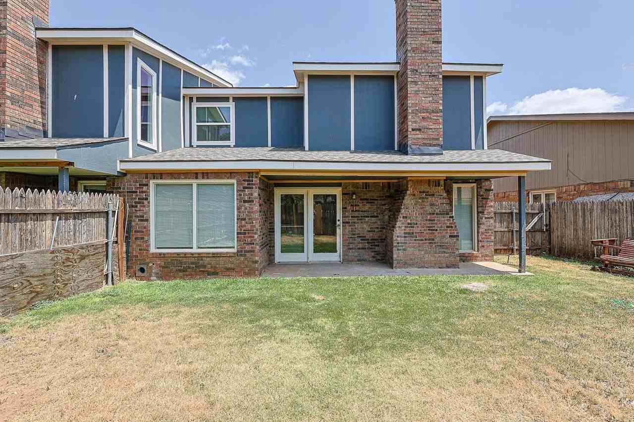 8308 Albany Ave - Photo 5 of 49