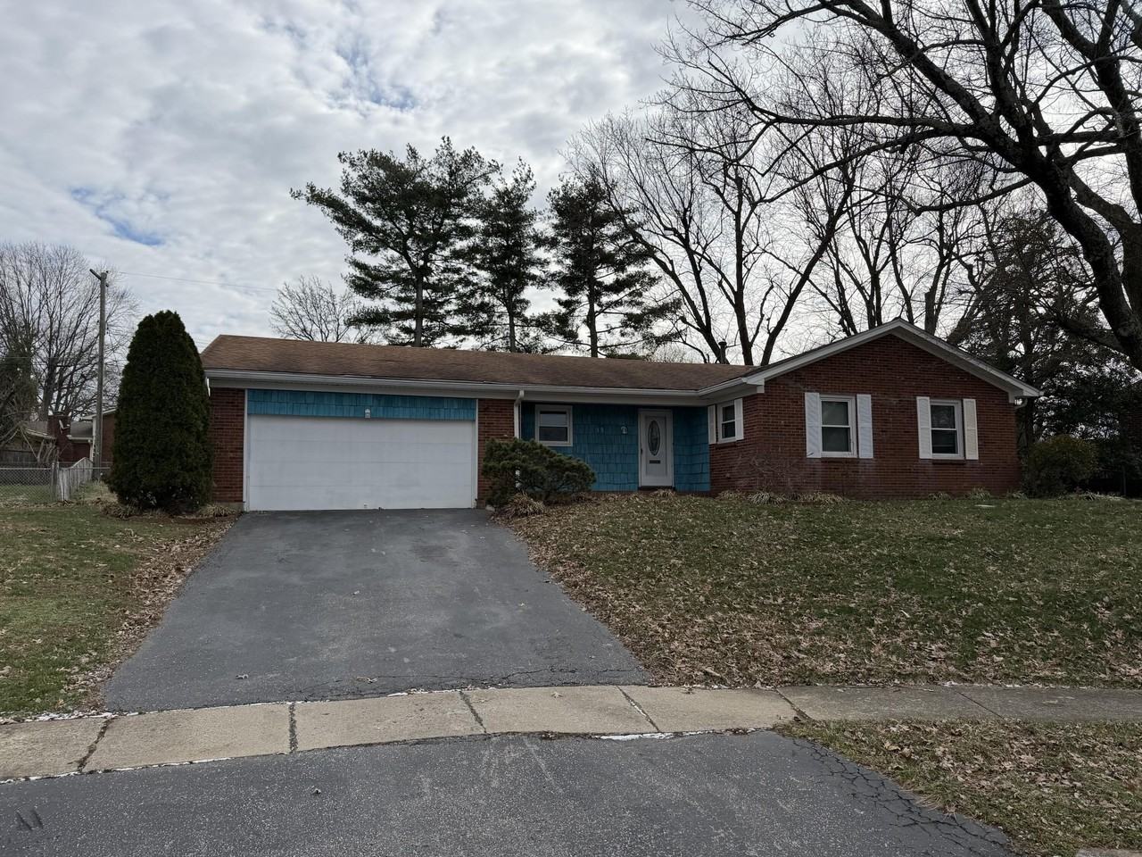 321 Hightower Rd - Photo 2 of 13