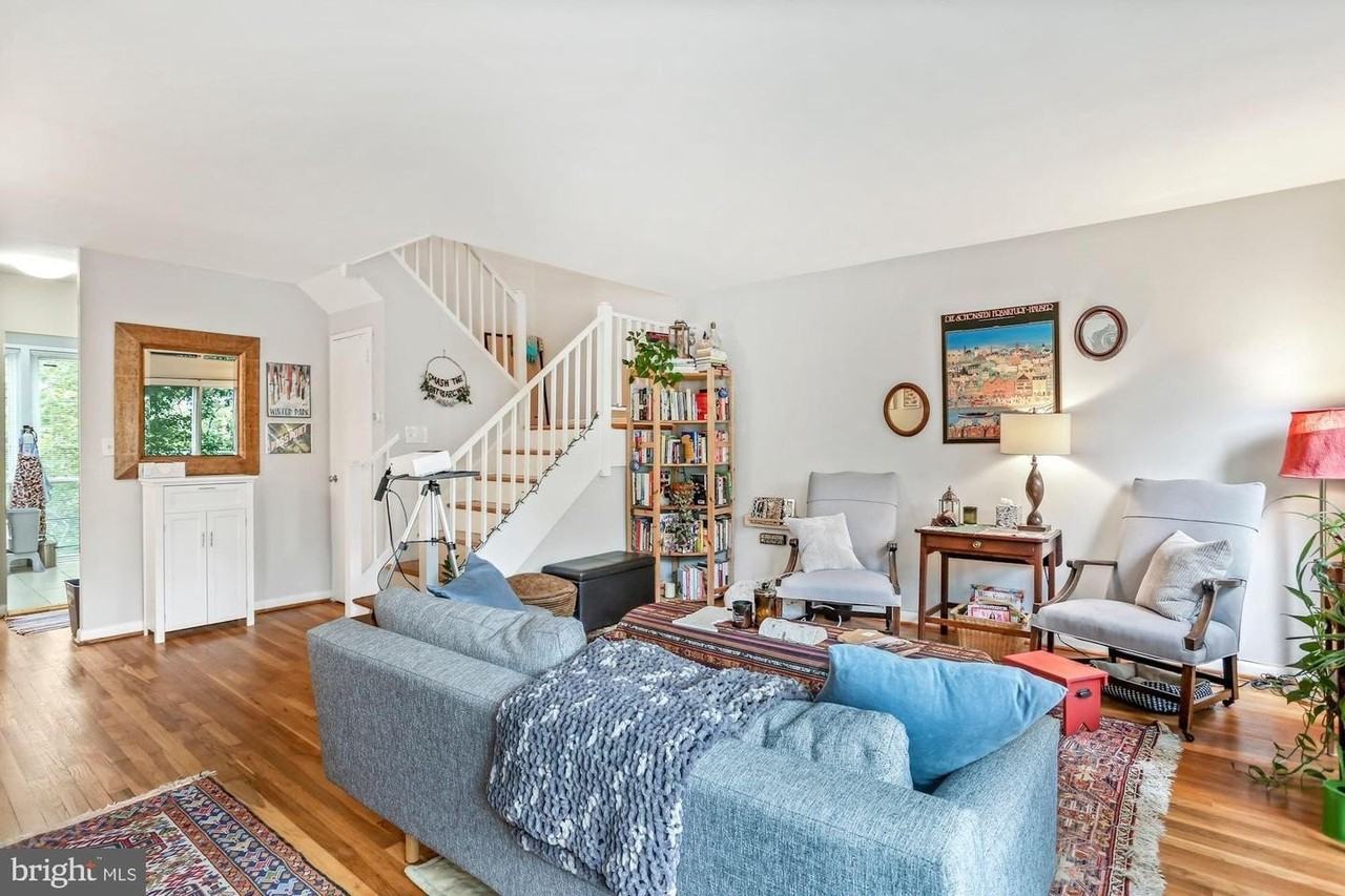 158 G St Sw - Photo 5 of 16