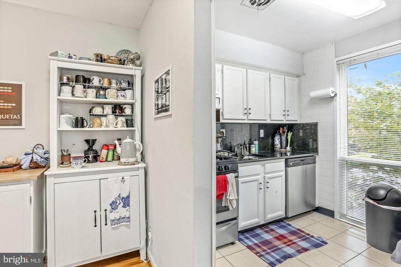 158 G St Sw - Photo 7 of 16