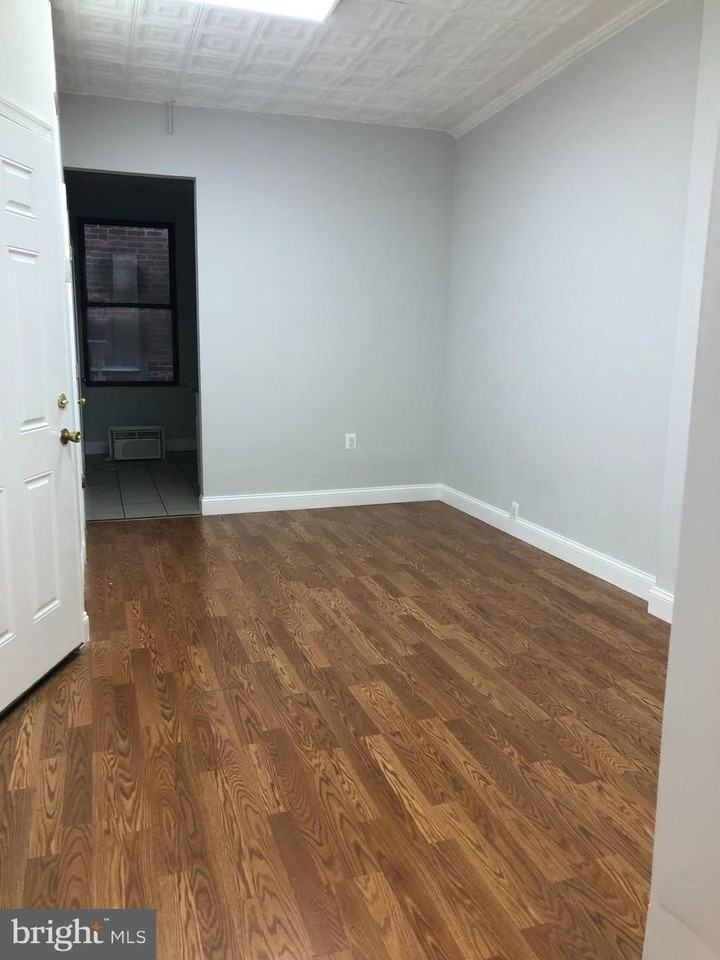 123 W Mulberry St - Photo 5 of 10