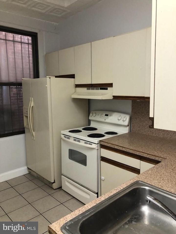 123 W Mulberry St - Photo 7 of 10