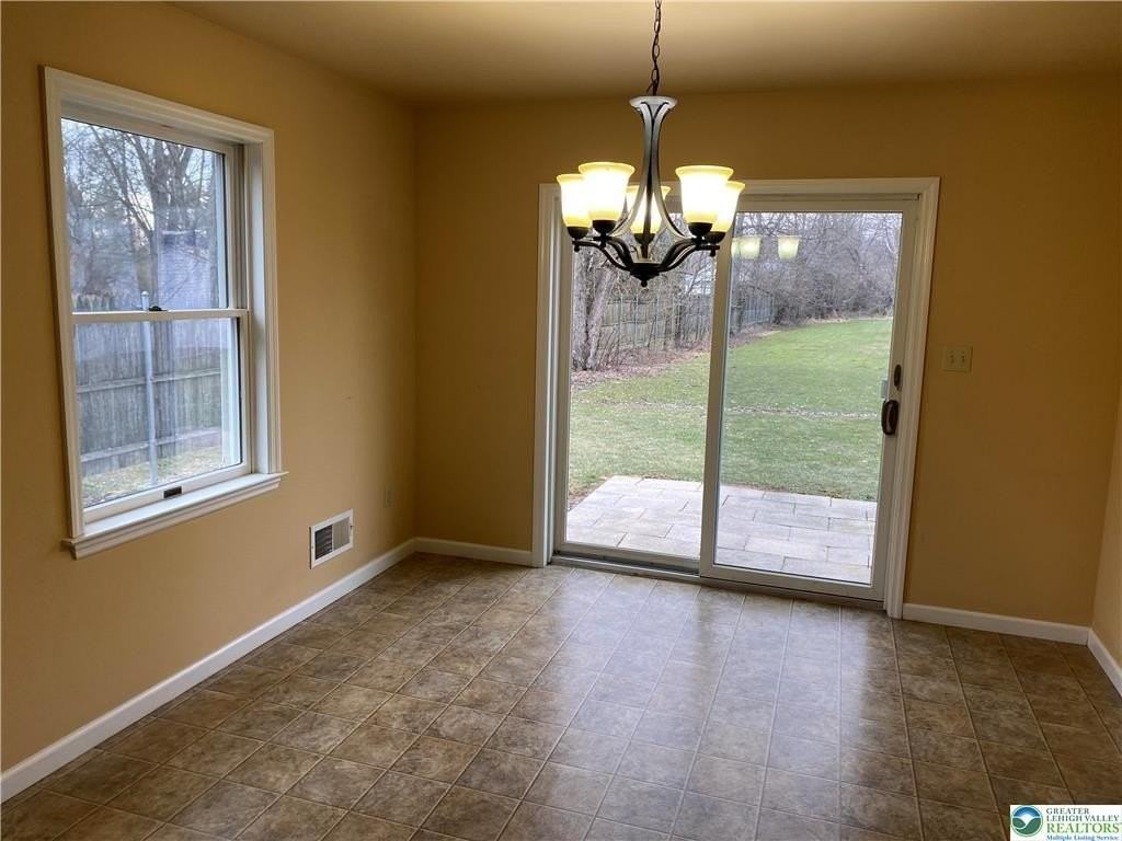 2862 Christian Springs Rd - Photo 5 of 16