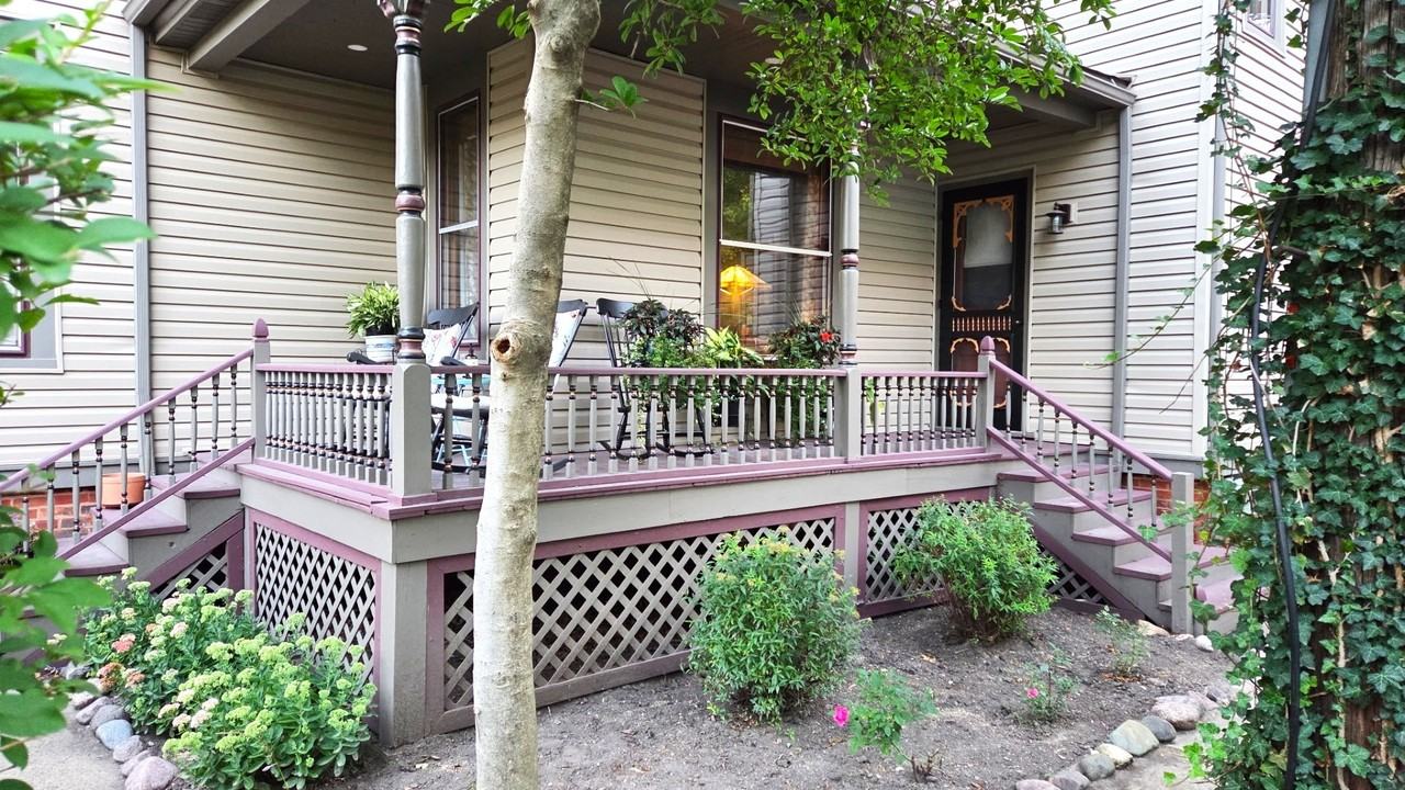 2626 Union St - Photo 2 of 30