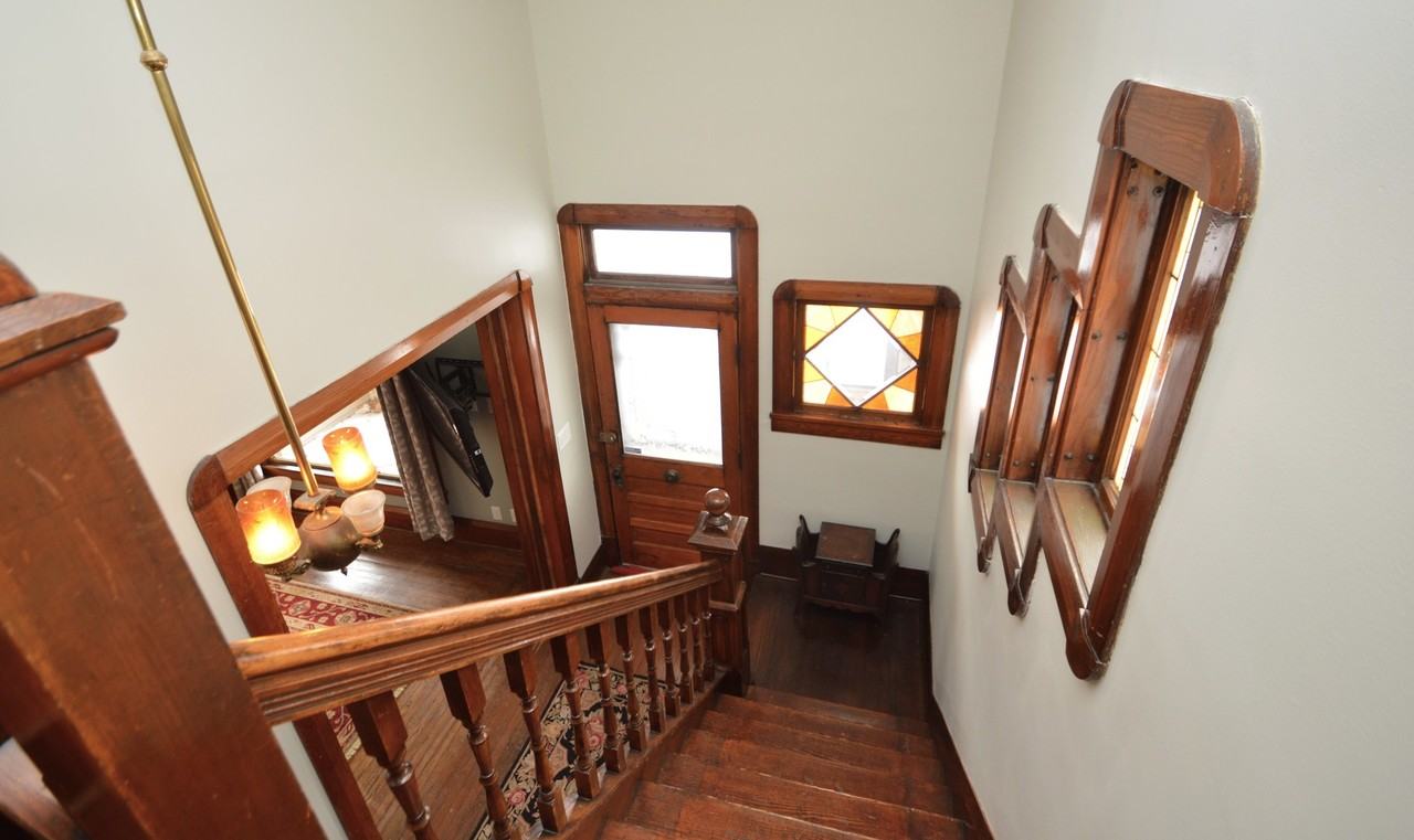 2626 Union St - Photo 7 of 30