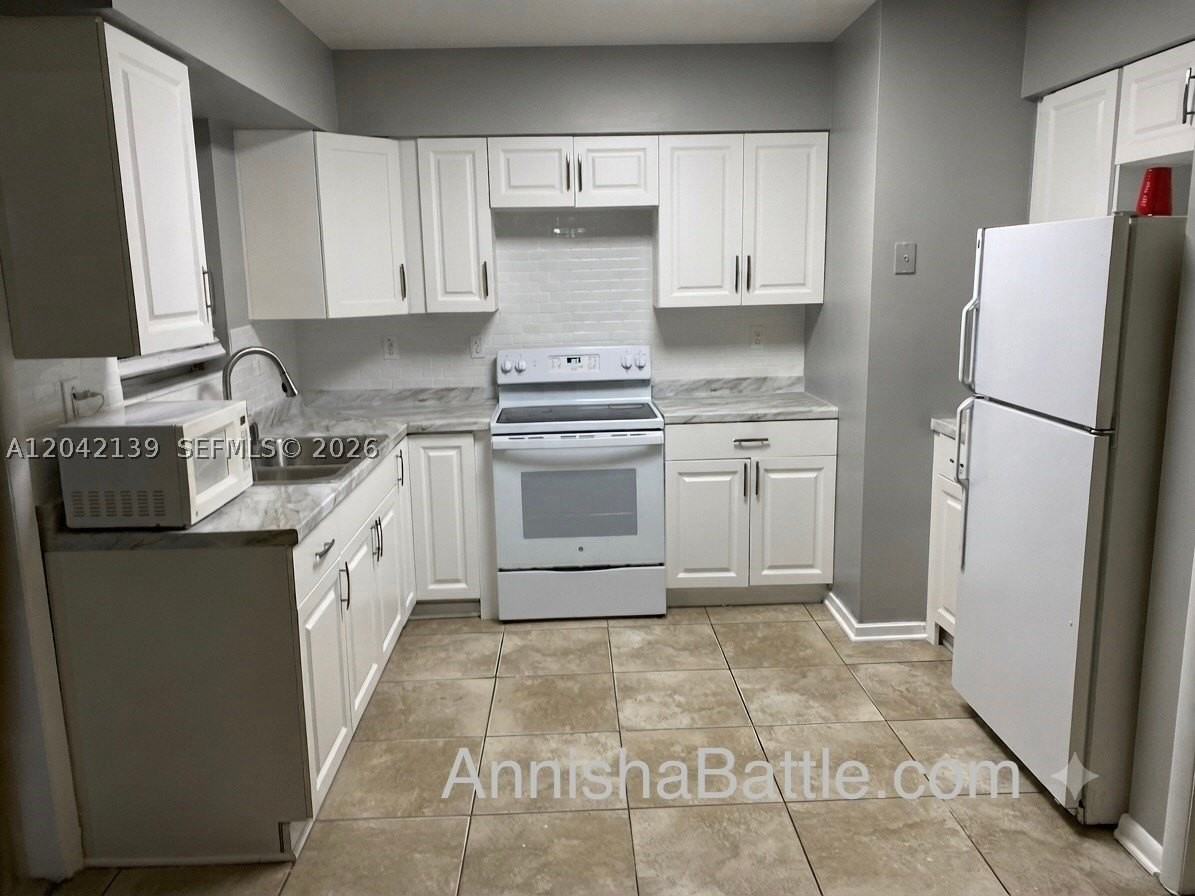 2901 Nw 50th St - Photo 2 of 14