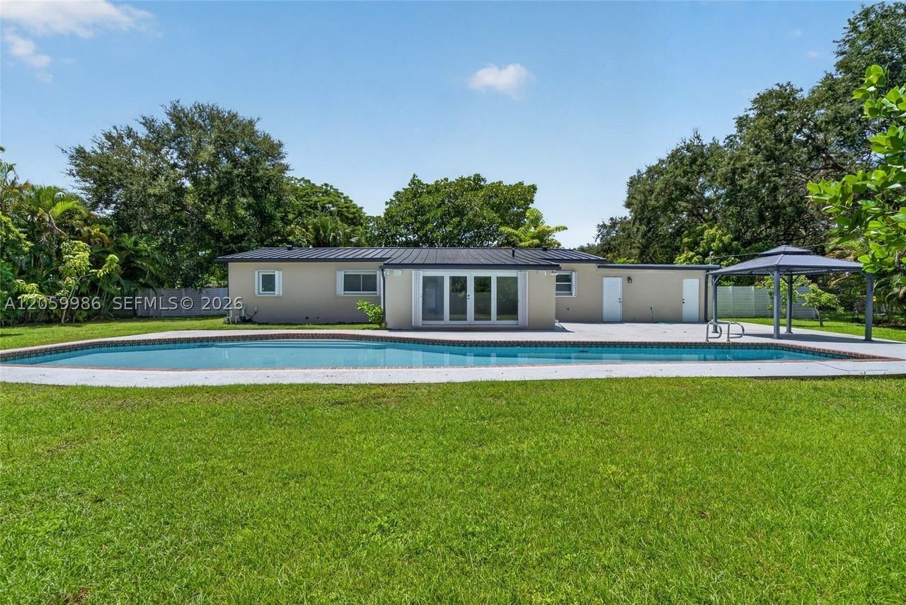 12935 Sw 81st Ave - Photo 2 of 43