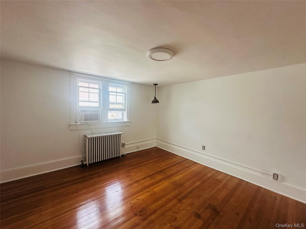 12 Cliff St Unit 2 - Photo 2 of 16