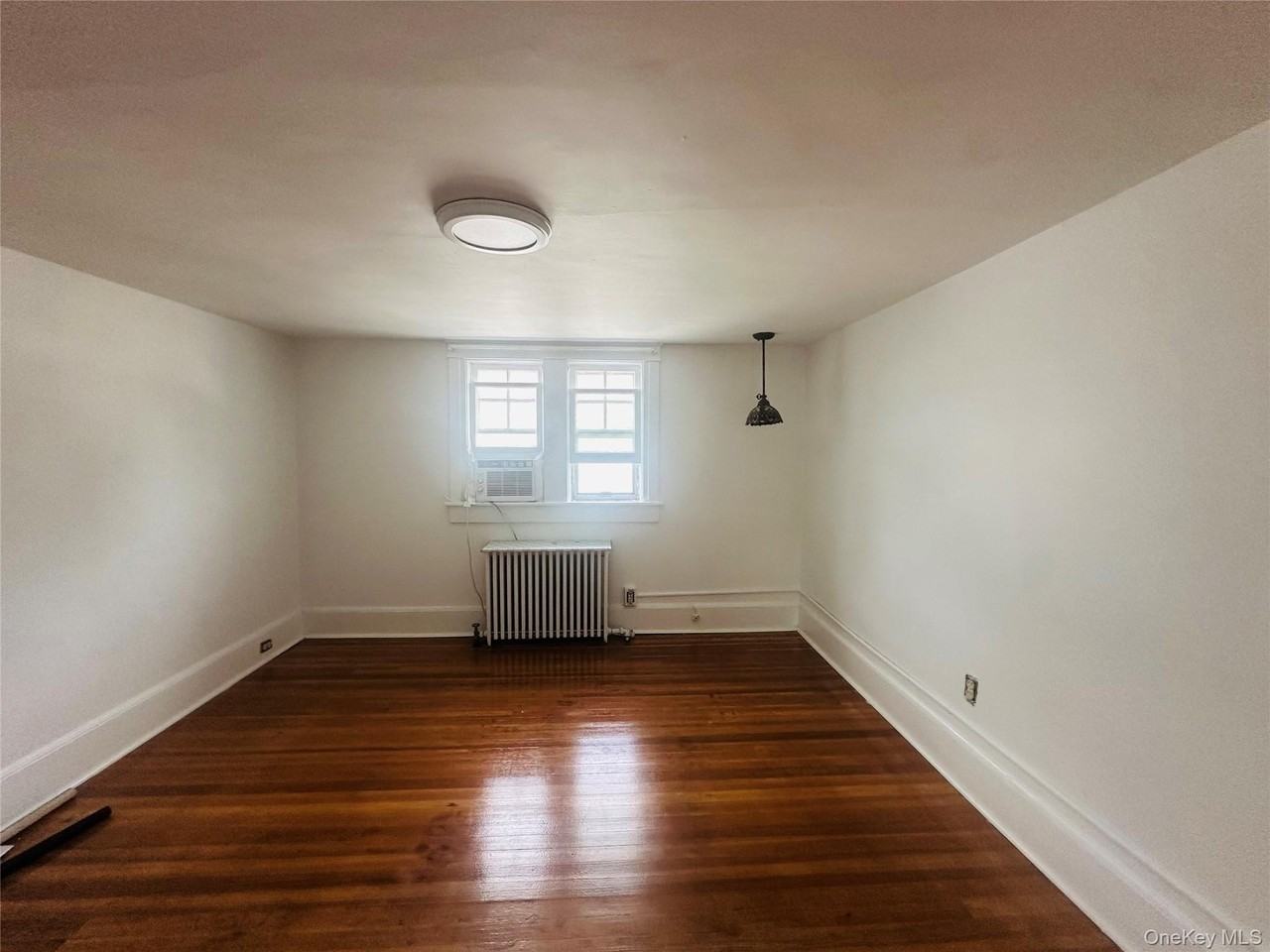 12 Cliff St Unit 2 - Photo 3 of 16
