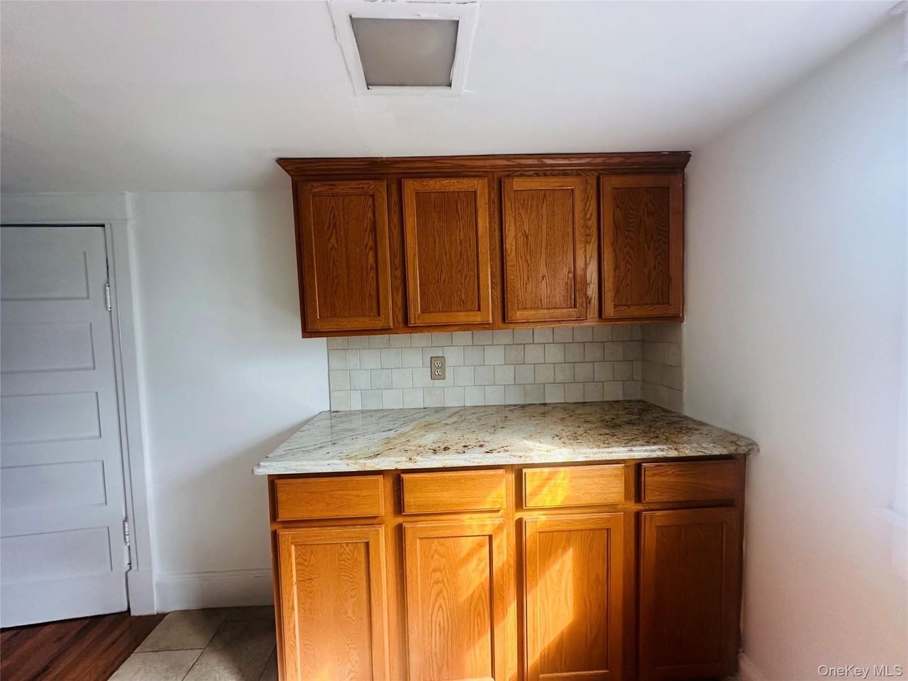 12 Cliff St Unit 2 - Photo 6 of 16
